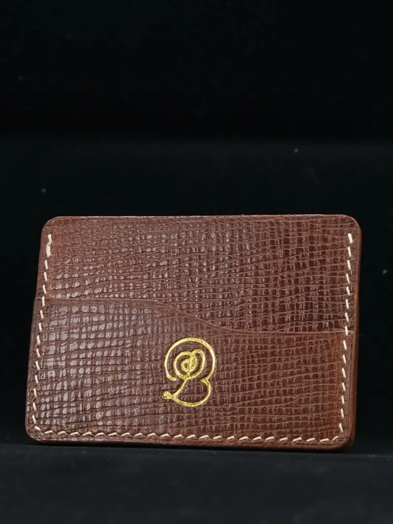 Na míru šitá kožená peněženka Art by Petr Bures - doživotní záruka na šití6 Card holder - tvá poslední peněženka - Koňaková hnědá Bílá